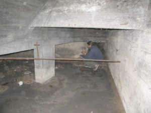 mike-in-lincoln-theatre-tunnel